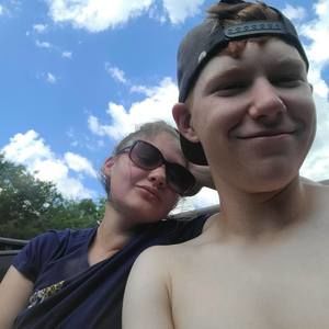 Meet your Posher, Lindsey